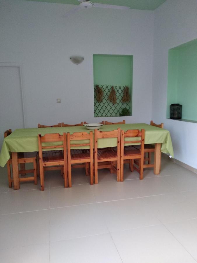 Chrisanthi Apartments Sívota Extérieur photo